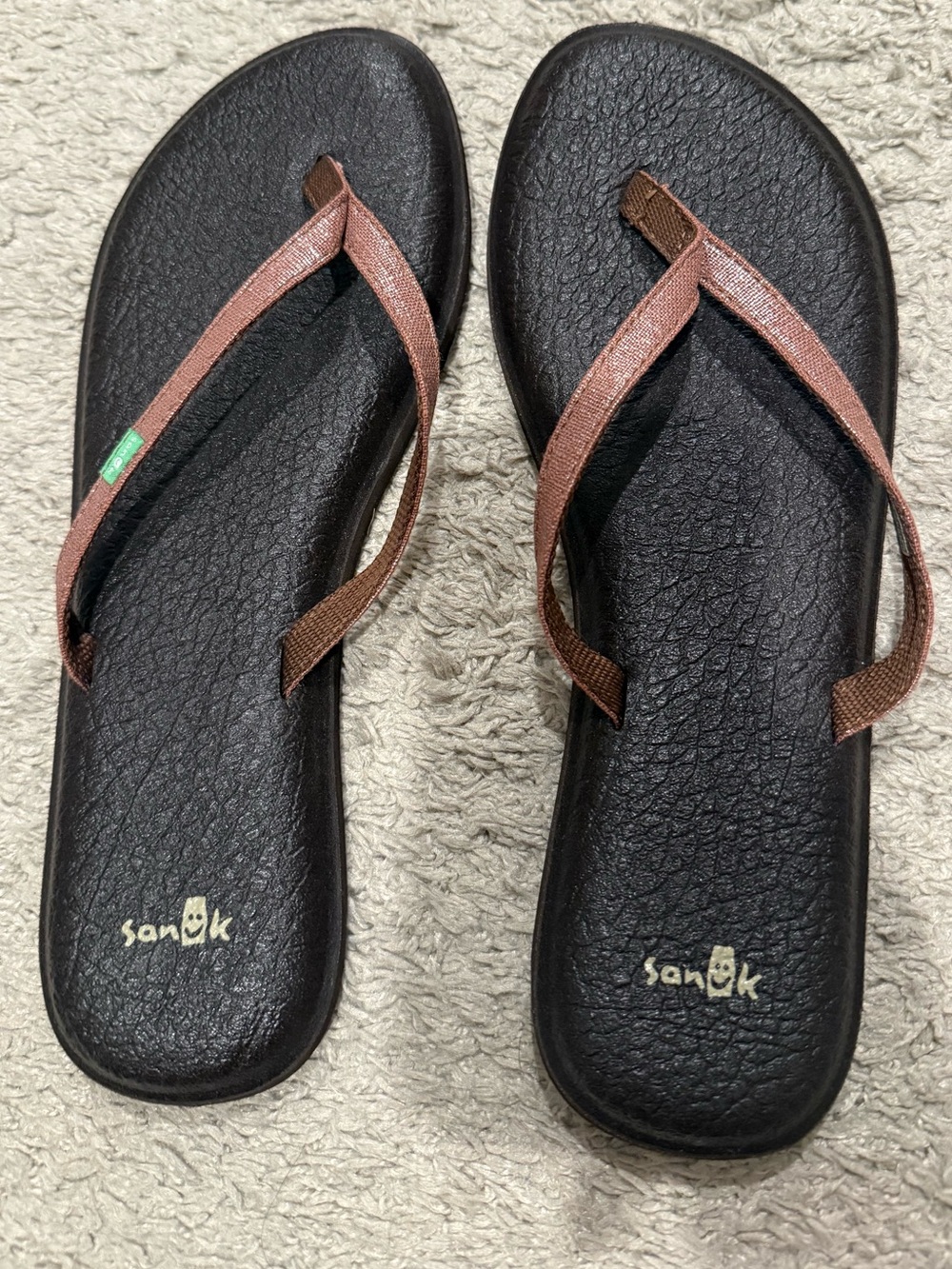 Sanuk Women's Brown Strap Flip Flops - Brown/Black